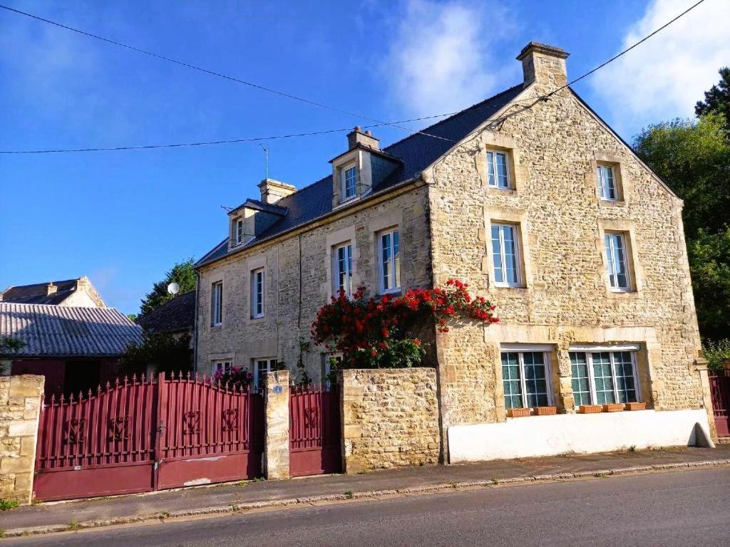 Chambres D'Hotes De Charme Entre Bayeux Et Les Plages Du Debarquement Sommervieu Bagian luar foto